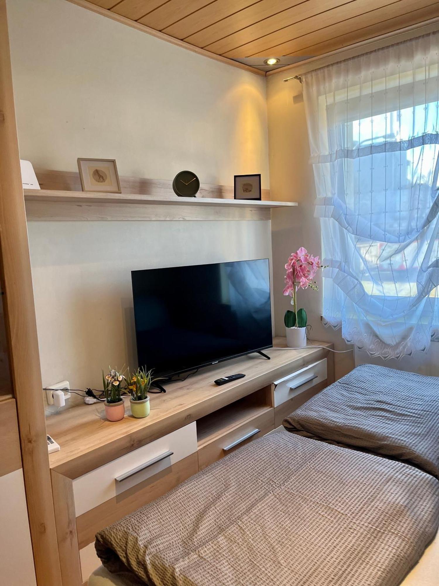 Gemuetliche Wohnung/ Cozy Apartment Niklasdorf Esterno foto